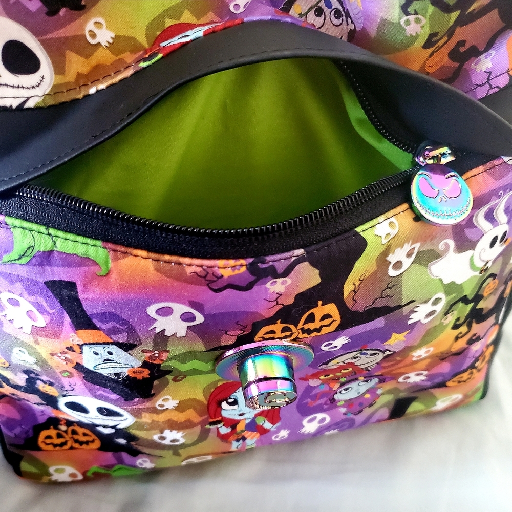 Backpack - Picture 6 of 7